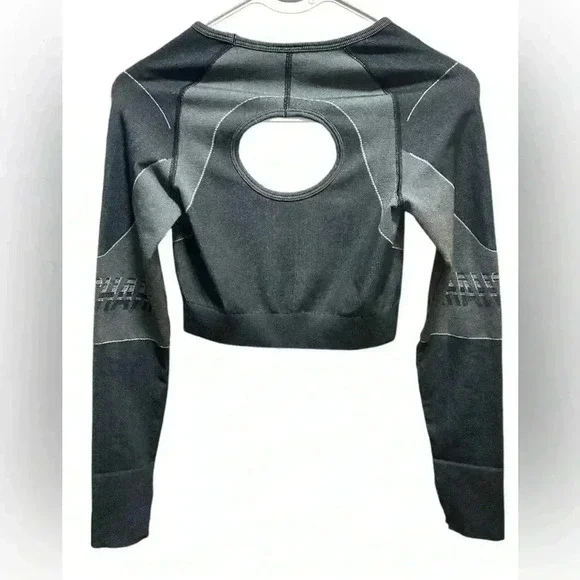 NWOT GYMSHARK GRAY TURBO SEAMLESS CROP TOP - Picture 4 of 6
